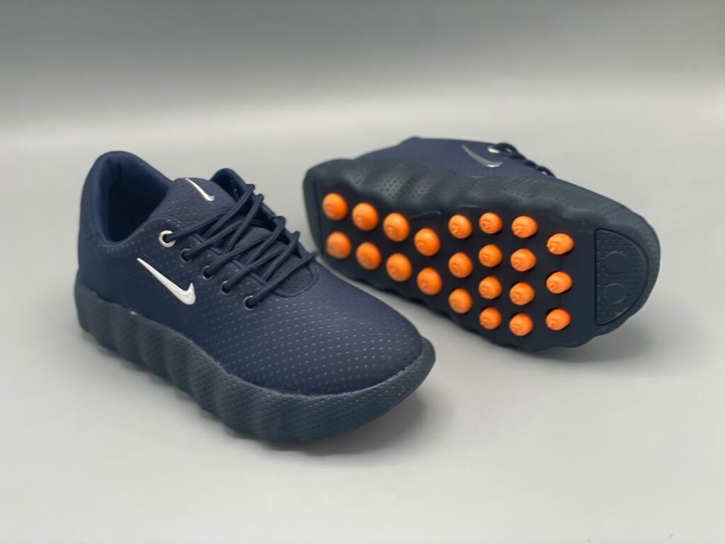 حذاء محير و نسائي NIKE MIND - صورة 2