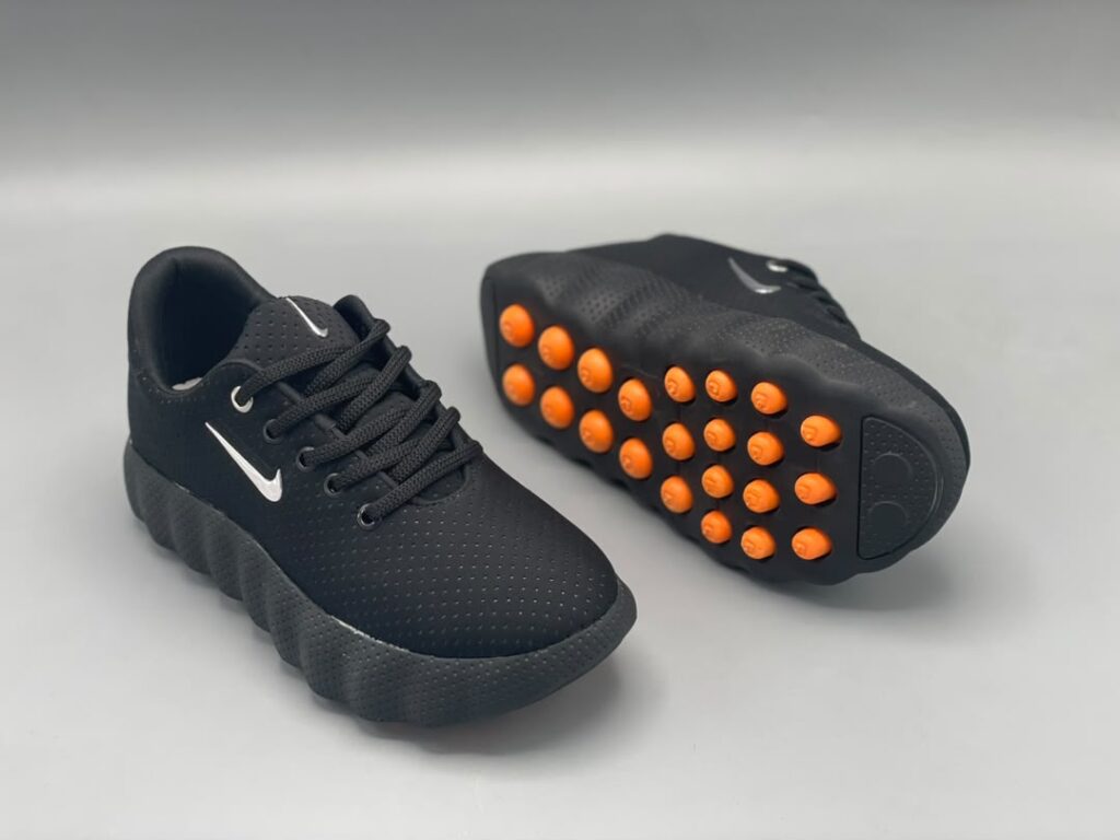 حذاء محير و نسائي NIKE MIND - صورة 4